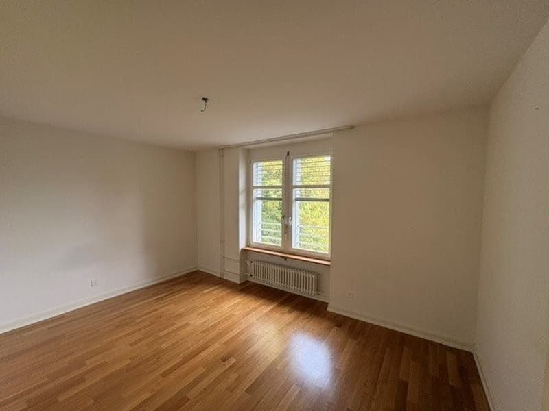 Helle 4-Zimmerwohnung im 2. OG mit Balkon (6)