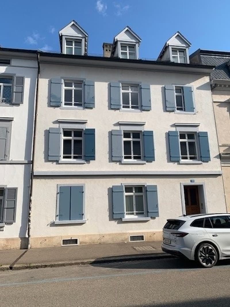 Helle 4-Zimmerwohnung im 2. OG mit Balkon (1)