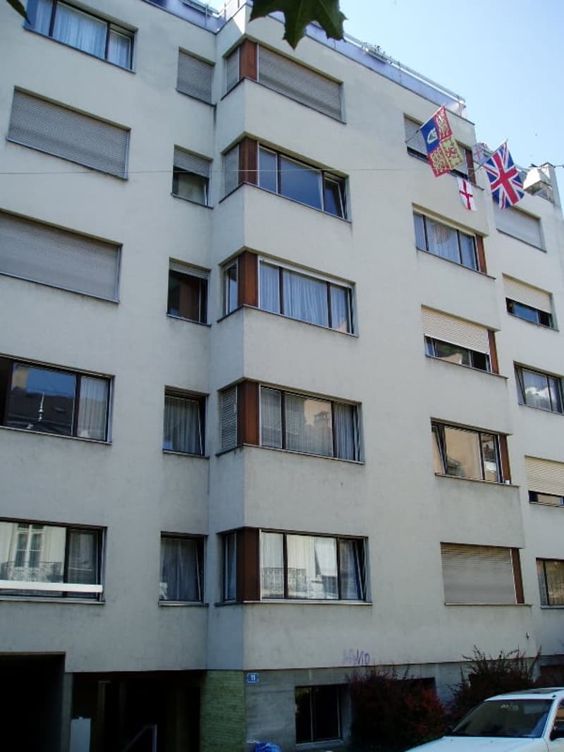 Autoeinstellplatz an zentraler Lage nähe Kaserne (1)