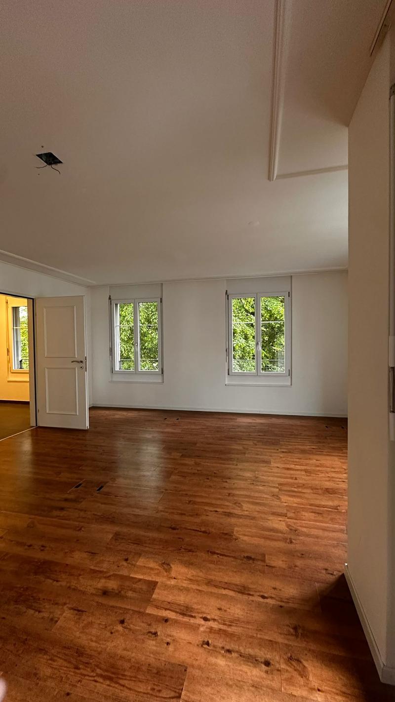 Helles Büro in Dübendorf (7)