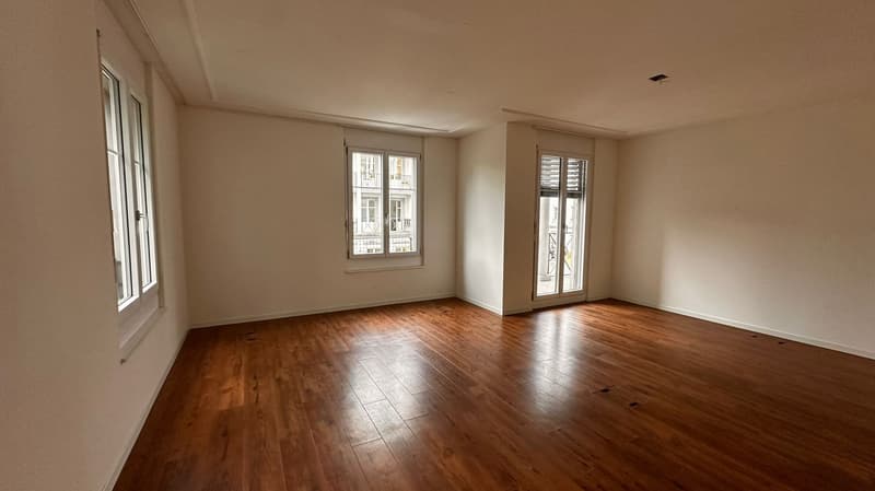 Helles Büro in Dübendorf (6)