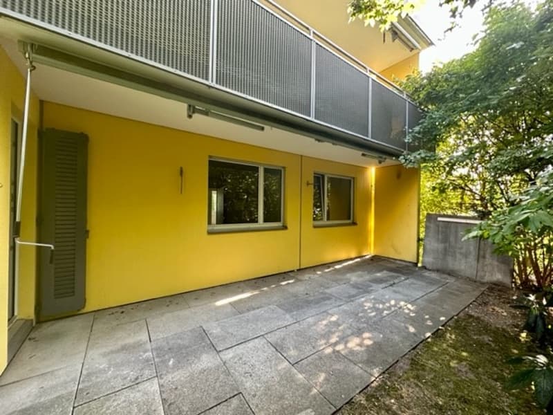 Grosszügige 3-Zimmerwohnung im Grünen (7)