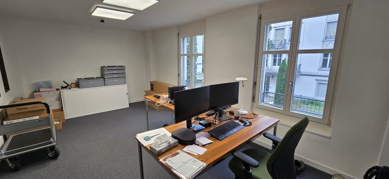 Helles Büro in Dübendorf (5)