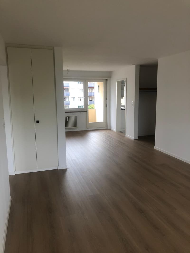 Helle und grosszügige 3.5-Zimmer-Wohnung mit Balkon in Kreuzlingen (2)