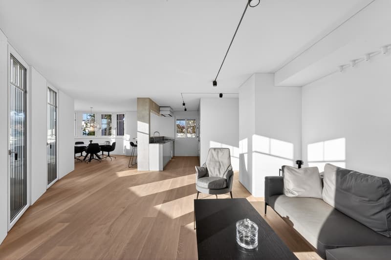 Exklusive, möblierte 3.5-Zimmer-Wohnung am Zürichberg mit Seesicht (10)