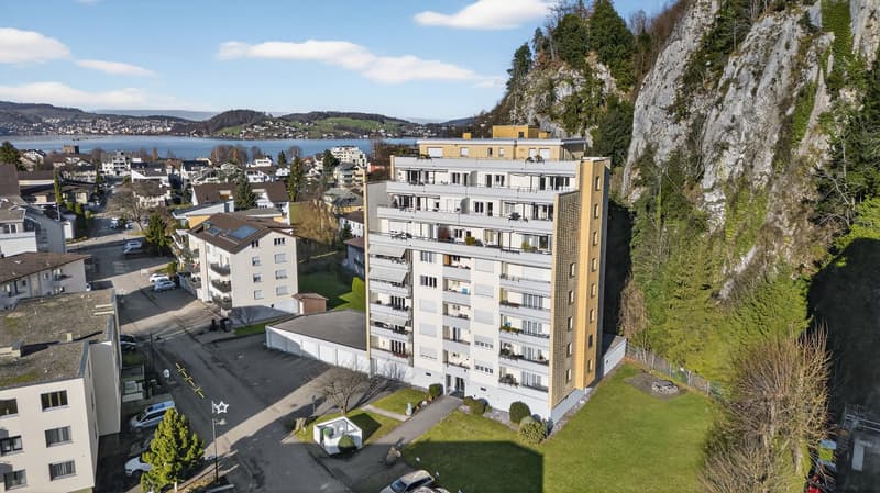 4-Zimmerwohnung im 5. OG in Stansstad (1)