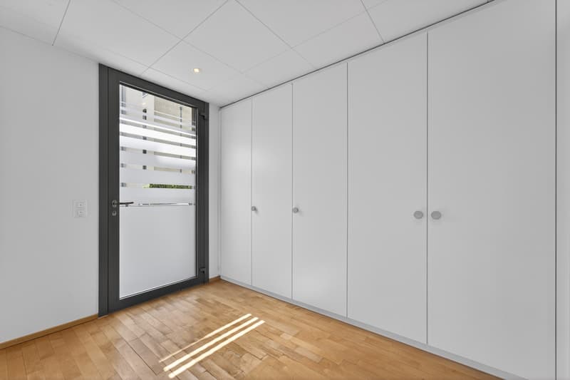 Geschäftsliegenschaft / Büro / Praxis an ruhiger Lage in Hergiswil (12)