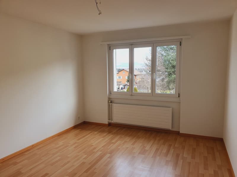 Helle 4.5-Zimmer-Wohnung mit Balkon in Belp (4)