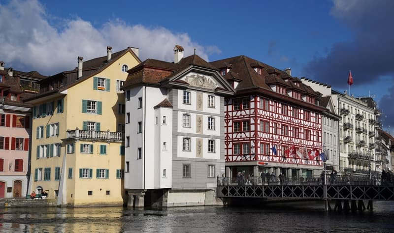 Historisches Wohnen direkt an der Reuss  3-Zimmerwohnung in der Luzerner Altstadt (10)