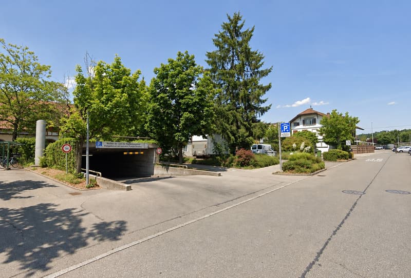 Einstellhallenplätze im Zentrum von Lyss (2)
