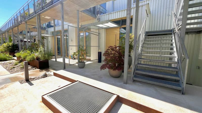 Habitation urbaine avec caractère et sentiment spatial unique (13)