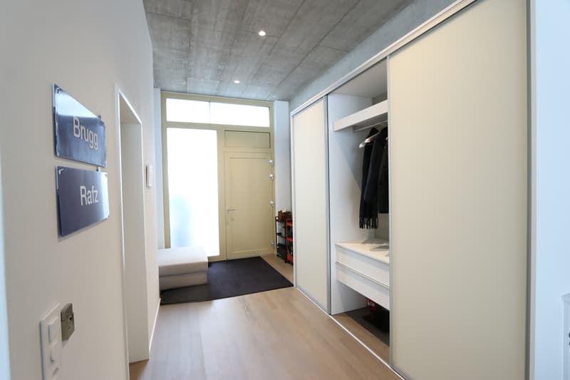 Habitation urbaine avec caractère et sentiment spatial unique (11)