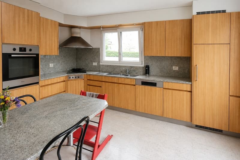 Freistehendes 6- Zimmer-Einfamilienhaus mit Einliegercharakter (6)