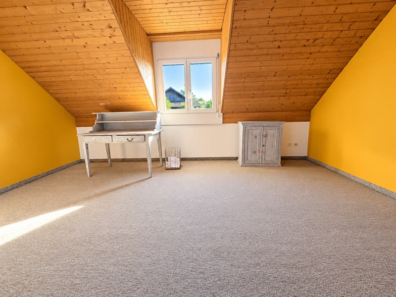 Charmantes 5.5-Zimmer-Reihenhaus in Büttikon – Sofort verfügbar! (8)