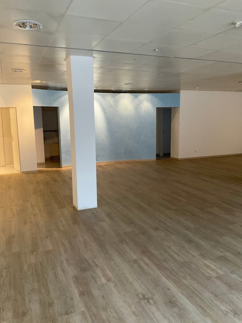 Gewerbefläche an Passantenlage Nähe Bahnhof (4)