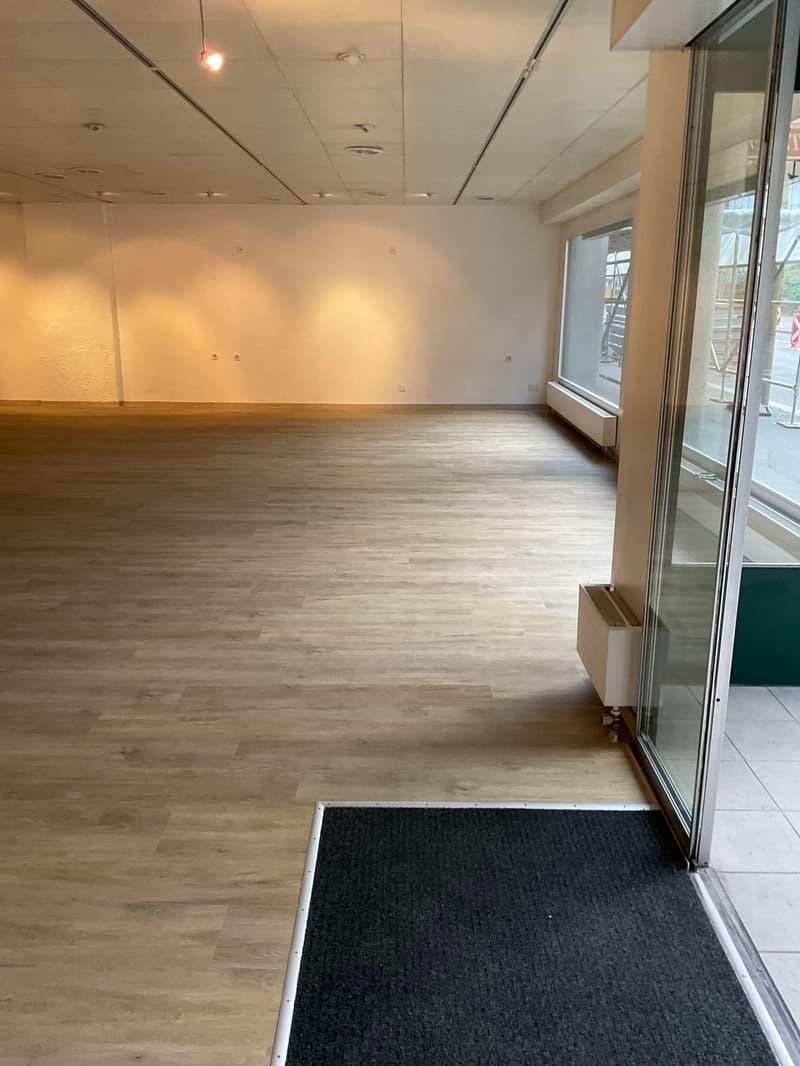 Gewerbefläche an Passantenlage Nähe Bahnhof (2)