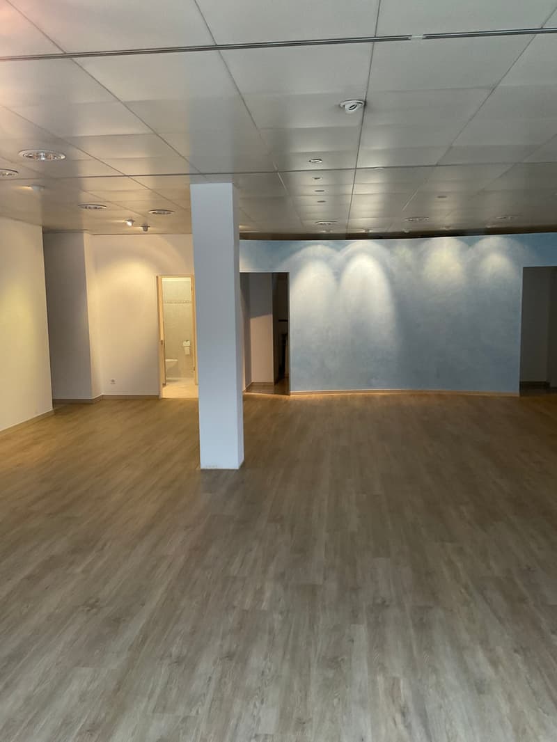 Gewerbefläche an Passantenlage Nähe Bahnhof (5)