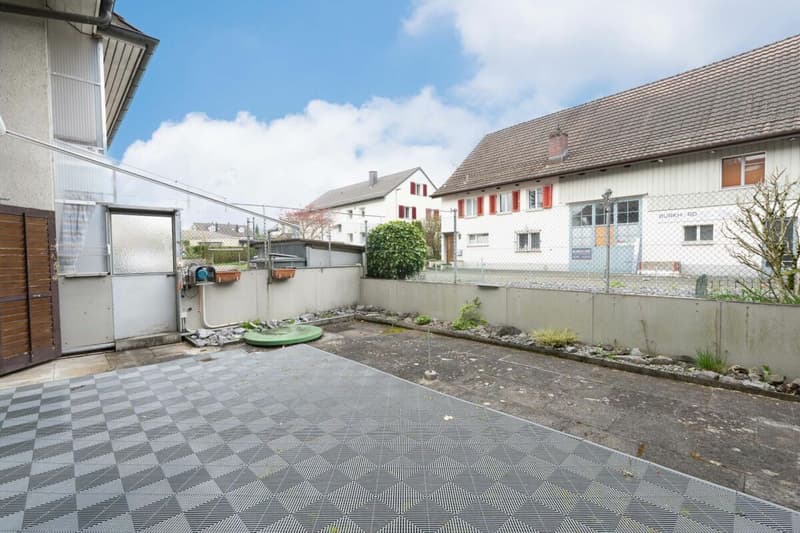 Casa unifamiliare con laboratorio nel centro del villaggio (15)