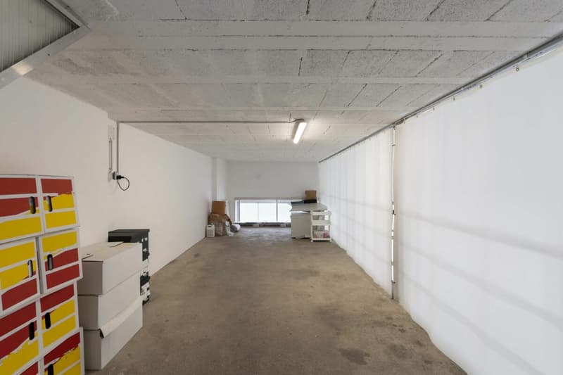 Casa unifamiliare con laboratorio nel centro del villaggio (18)