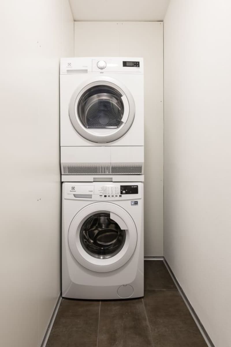 Stilvolle, moderne Wohnung in gepflegter Überbauung! (7)