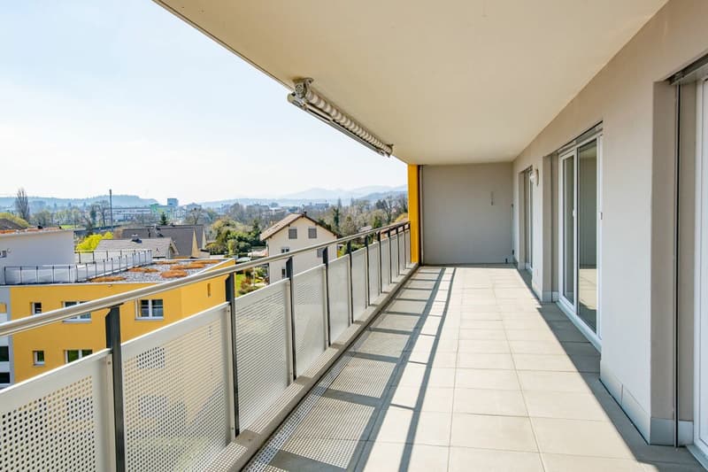 Die perfekte Wohnung für Ihre Familie - mit grossem Balkon (7)