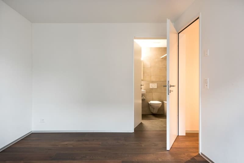 Stilvolle, moderne Wohnung in gepflegter Überbauung! (7)