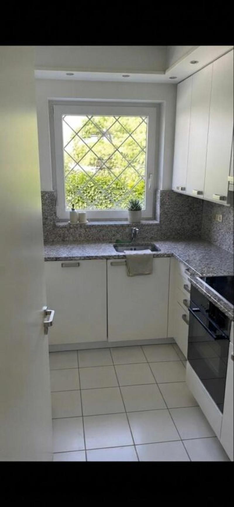 Grosszügige 4.5-Zimmer-Wohnung mit direktem Zugang zum See (6)