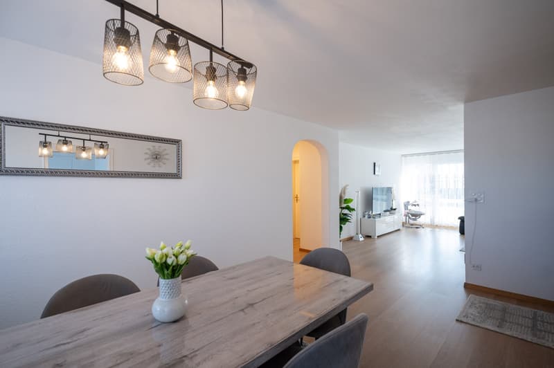 Tolle 4.5-Zimmer-Wohnung in beliebtem Quartier (2)