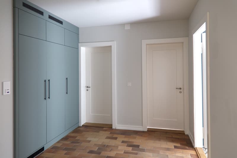 Charmante 3.5-Zimmer-Altbauwohnung - neu renoviert (4)