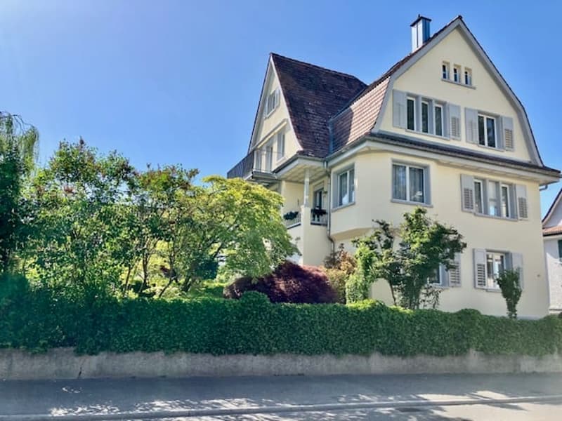 Altbau 5.5-Zimmer-Maisonette-Wohnung mit Weitsicht in Arbon (2)