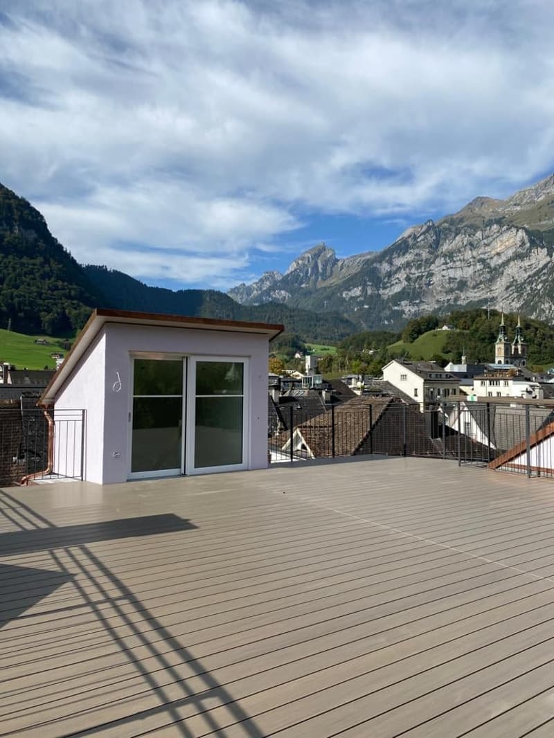 5,5 Zimmer-Attika Wohnung im Zentrum von Glarus mit grosszügiger Terrasse (13)