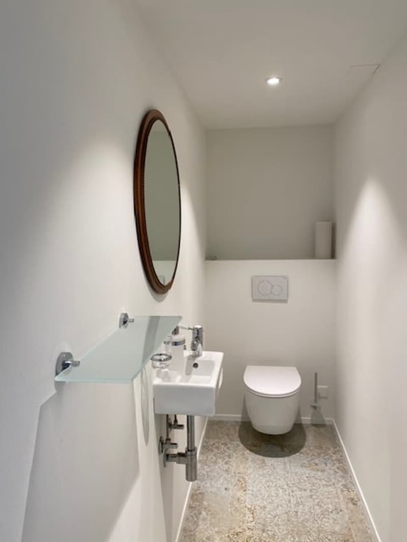 Luxeriöse sanierte 4,5 Zimmer Altbau Wohnung mit Balkon im Zentrum von Herisau (7)