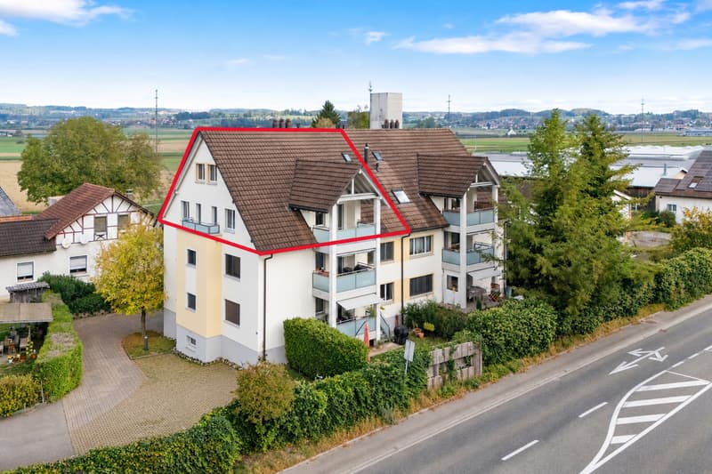 Markierte Dachgeschosswohnung im Grünen