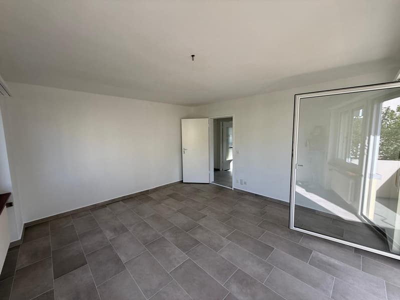 Renovierte helle 3.5-Zimmer-Wohnung in ruhiger Lage in Derendingen (6)