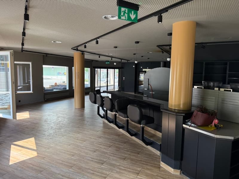 Grosszügiges Restaurant an top Lage – 350 m² inkl. Wintergarten & Aussenbereich (6)
