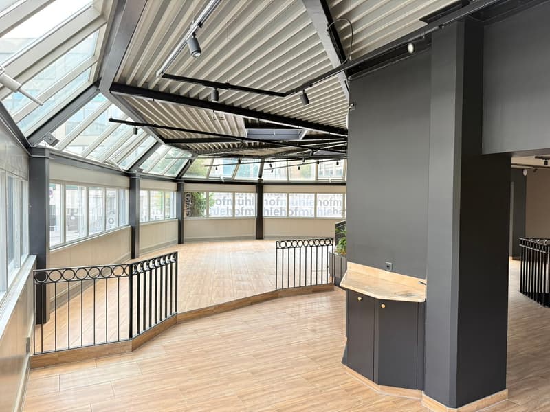 Grosszügiges Restaurant an top Lage – 350 m² inkl. Wintergarten & Aussenbereich (5)