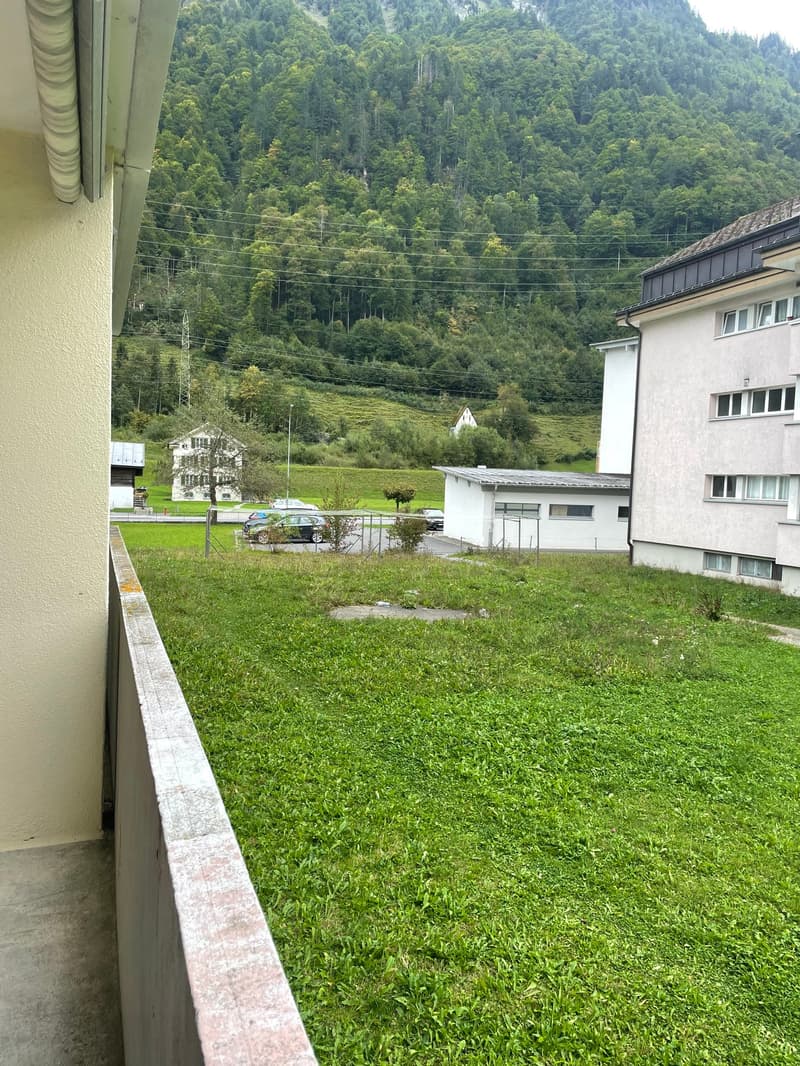Exquisite 3 Zimmer-Wohnung mit Terrasse (8)