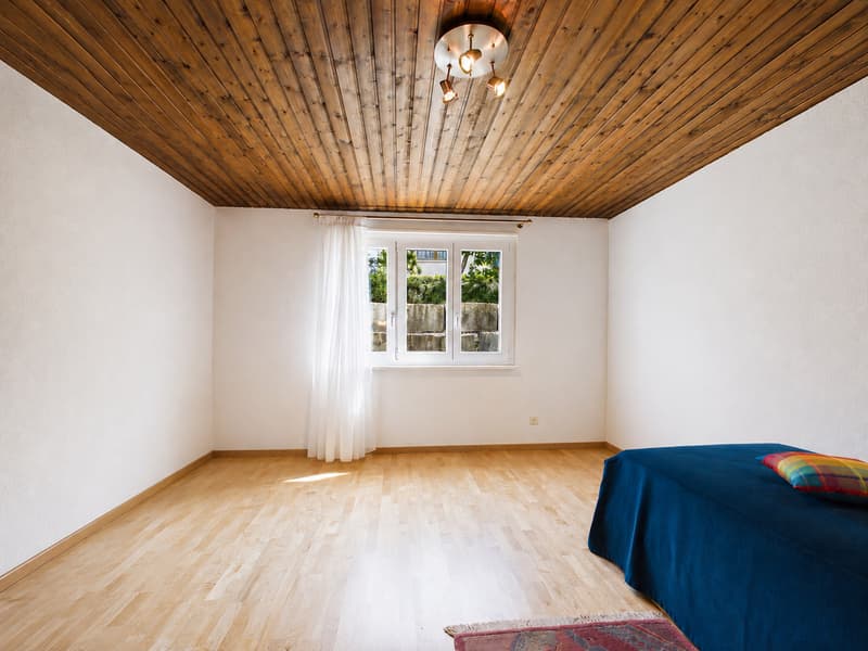 Gepflegtes 5.5-Zimmer Einfamilienhaus mit grosszügigem Umschwung (12)