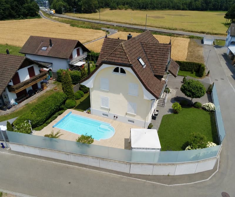 6.5-Zimmer Haus mit Swimmingpool in Seon AG (13)