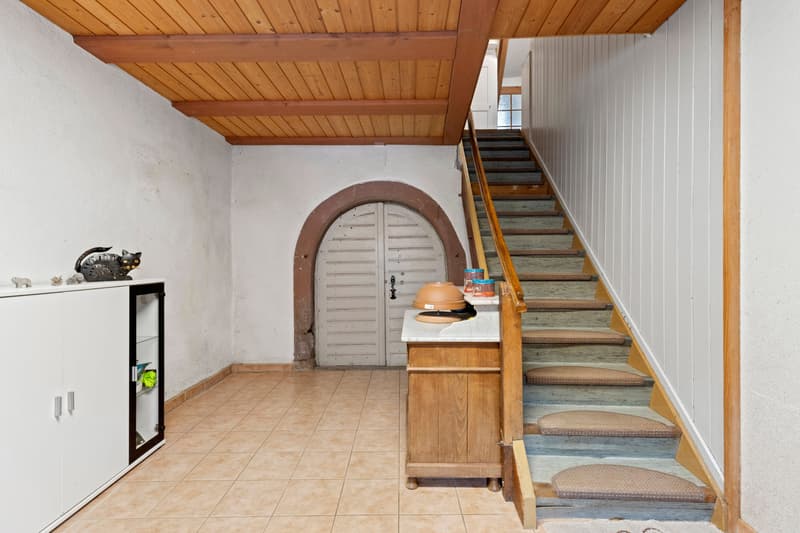 9-Zimmer Reihenmittelhaus an ruhiger und ländlicher Lage (11)