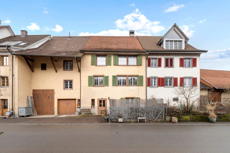9-Zimmer Reihenmittelhaus an ruhiger und ländlicher Lage (12)