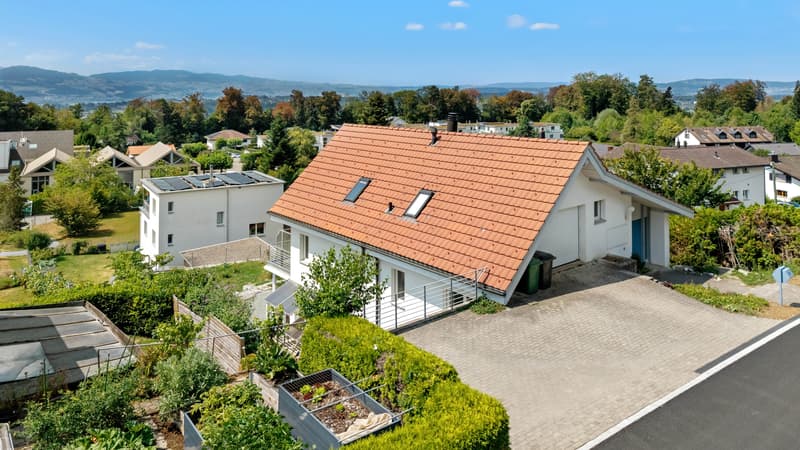 7-Zimmer-Einfamilienhaus mit Einliegerwohnung in Dürnten kaufen (3)