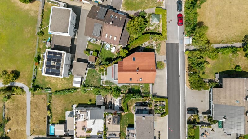 7-Zimmer-Einfamilienhaus mit Einliegerwohnung in Dürnten kaufen (2)