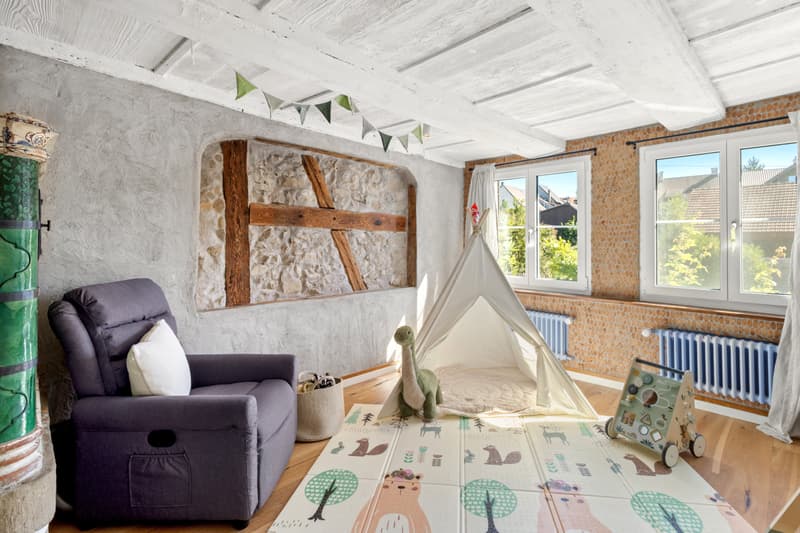 7-Zimmer Reihenhaus mit Charme in Wilchingen kaufen (4)