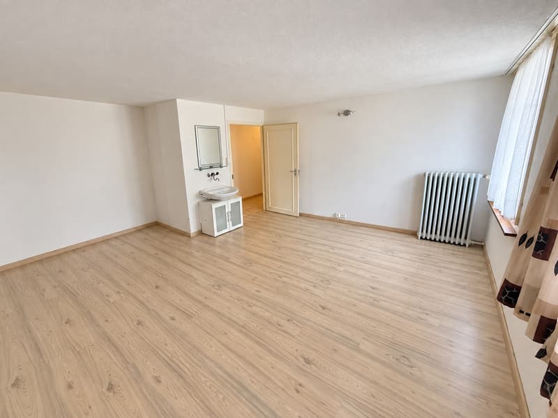 Vier Zimmer an ruhiger Lage – einzeln oder gemeinsam mietbar (1)