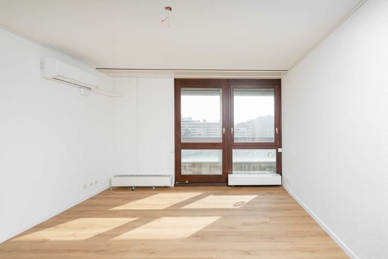 Exklusive 3.5-Zimmer-Attikawohnung mit grosser Terrasse und Wellnessbereich (5)