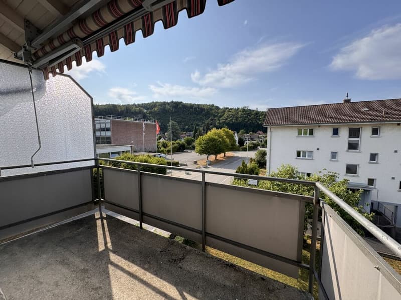Helle 4.0-Zimmerwohnung mit Balkon - frisch renoviert (9)