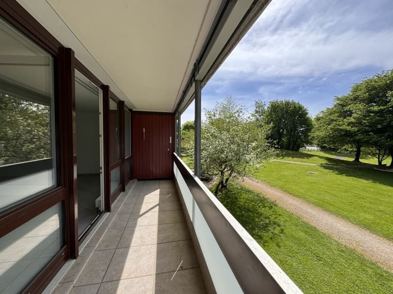 3.5-Zimmer-Wohnung mit herrlichem Blick ins Grüne (1)