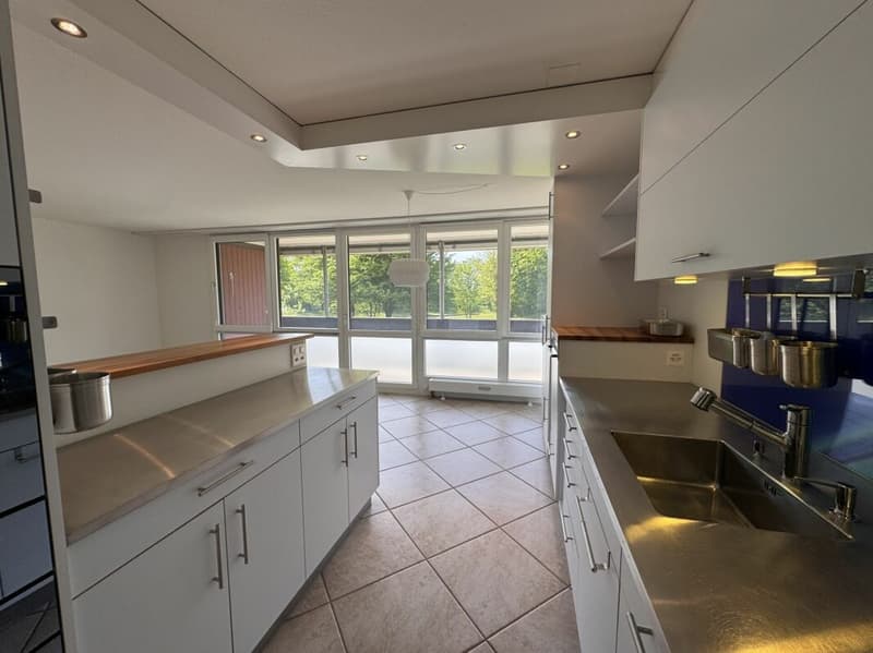 3.5-Zimmer-Wohnung mit herrlichem Blick ins Grüne (3)