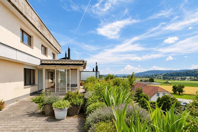 Terrassenhaus mit Weitblick in Oberkulm (1)